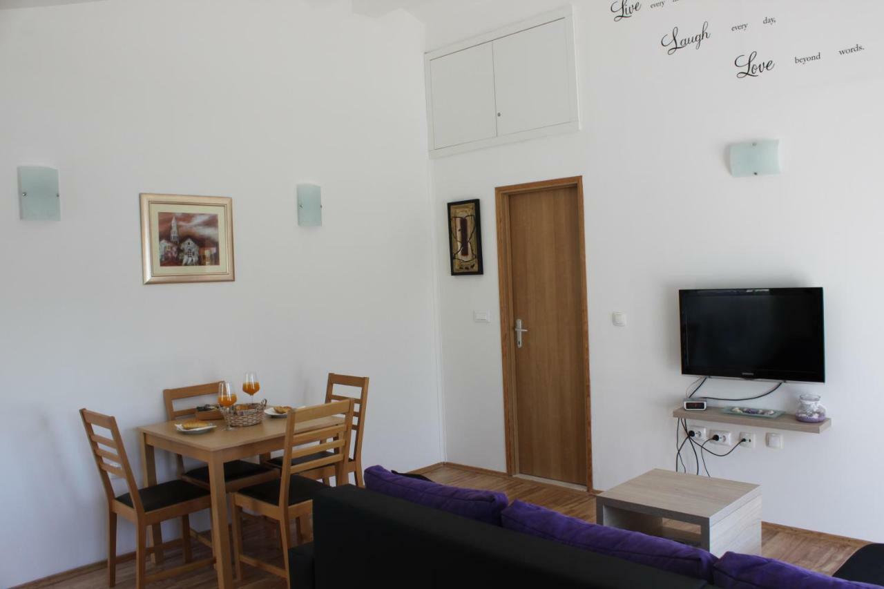 Apartamento Apartman Relax Marina  Exterior foto